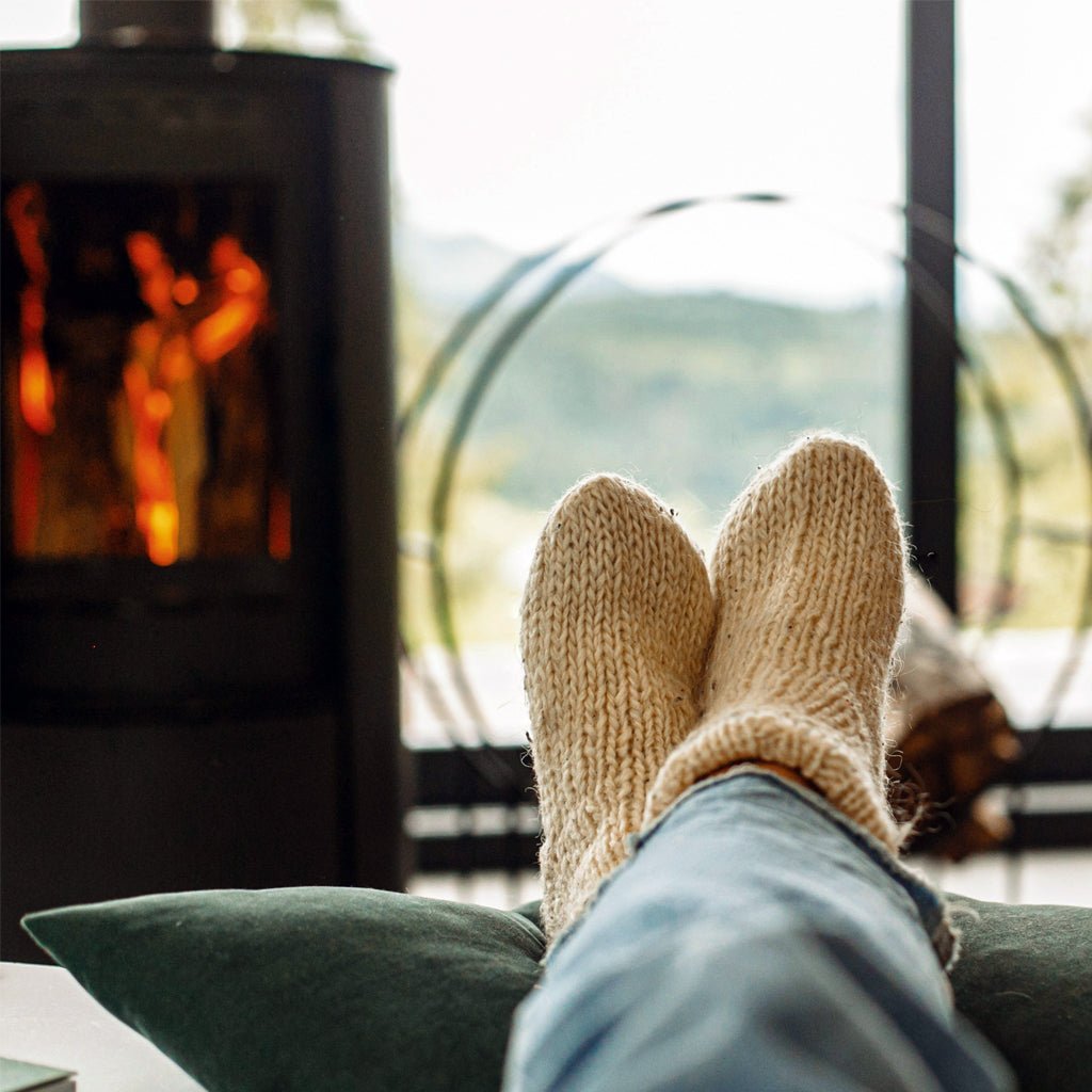 Gemütlich, sicher, nachhaltig – So wird der Kaminofen zum Herzstück des Wohnraums - ACCENTE